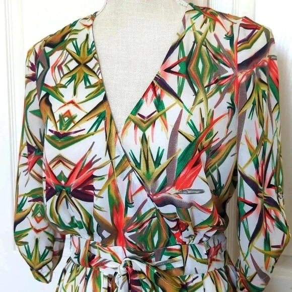 Gianni Bini Romper Birds of Paradise White Tropical - Picture 2 of 7